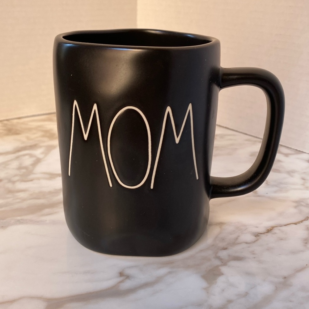 Rae Dunn MOM Black Ceramic Coffee Mug Artisan‎ Collection
